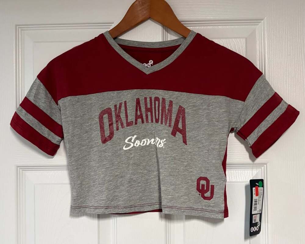 Gen 2 Oklahoma Sooners Crop T-Shirt Size M-5/6 Gray Red